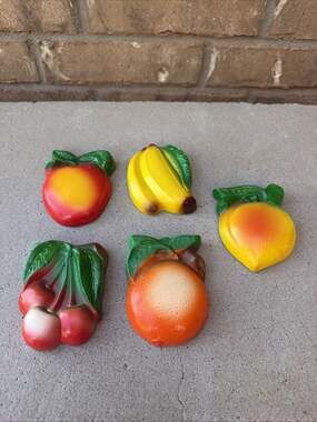 Vintage 1970’s Fruit Chalkware Hanging Wall Plaque Kitchen Decor Granny Kitchen